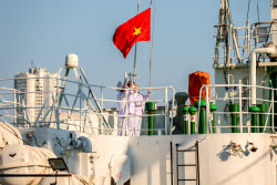 Professor Gagarinsky vessel handed over to Vietnam-Russia Tropical Centre