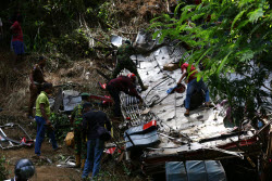 More than 20 killed as bus plunges into precipice in Sri Lanka's Central Province