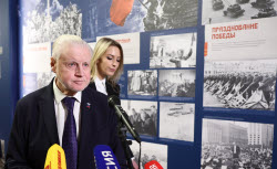 Russian State Duma members view TASS photo exhibition