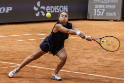 Теннисный турнир WTA 1000 в Риме, 1/4 финала: Жасмин Паолини (Италия) - Диана Шнайдер (Россия) - 6:7, 6:4, 6:2