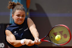 Теннисный турнир WTA 1000 в Риме, 1/4 финала: Жасмин Паолини (Италия) - Диана Шнайдер (Россия) - 6:7, 6:4, 6:2