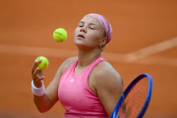 Теннисный турнир WTA 1000 в Риме, 1/4 финала: Жасмин Паолини (Италия) - Диана Шнайдер (Россия) - 6:7, 6:4, 6:2