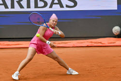 Теннисный турнир WTA 1000 в Риме, 1/4 финала: Жасмин Паолини (Италия) - Диана Шнайдер (Россия) - 6:7, 6:4, 6:2