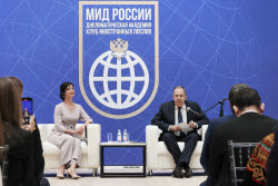 Diplomatic Club meeting in Moscow