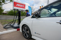 (+VIDEO) First EV charging station opens in Lugansk