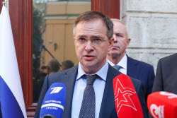 Пресс-конференция помощника президента РФ Мединского в Стамбуле