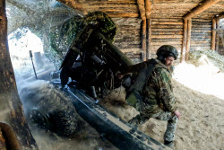 Артиллеристы 61-й бригады морской пехоты Северного флота в зоне СВО