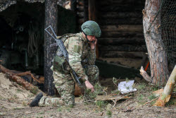 Артиллеристы 61-й бригады морской пехоты Северного флота в зоне СВО