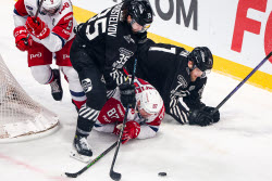 Kontinental Hockey League Playoffs: Traktor Chelyabinsk vs Lokomotiv Yaroslavl