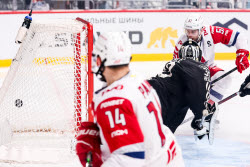 Kontinental Hockey League Playoffs: Traktor Chelyabinsk vs Lokomotiv Yaroslavl