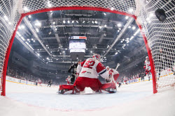 Kontinental Hockey League Playoffs: Traktor Chelyabinsk vs Lokomotiv Yaroslavl