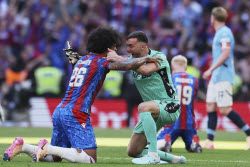 CORRECTION Britain Soccer FA Cup