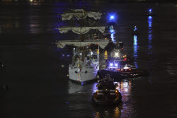 Brooklyn Bridge Collision
