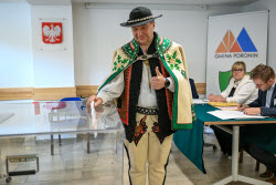 Poland holds presidential election