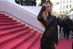 France Cannes 2025 The Phoenician Scheme Red Carpet