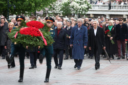 Союз театральных деятелей РФ возложил цветы к Могиле Неизвестного Солдата