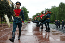 Союз театральных деятелей РФ возложил цветы к Могиле Неизвестного Солдата