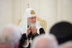 Russian Foreign Minister Lavrov hosts Easter reception