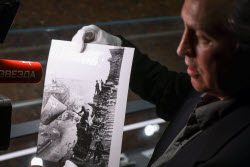 Передача Музею Победы фотографий военного фотокорреспондента ТАСС Халдея