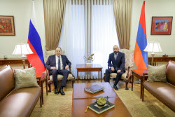 Foreign ministers of Russia and Armenia meet in Yerevan