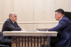 PM Mishustin meets with Russian Social Fund chief Chirkov