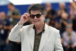Un Simple Accident - Photocall - 78th Cannes Film Festival