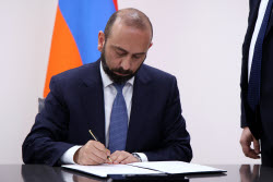 Russian Foreign Minister Lavrov on working visit to Yerevan