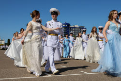 Последний звонок в Нахимовском училище в Севастополе