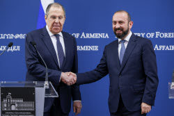 Russian Foreign Minister Lavrov on working visit to Yerevan