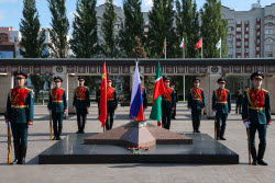 Chinese delegation in Victory Park in Kazan, Russia