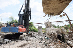Bridge over Lugan River under construction in Lugansk