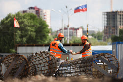 Bridge over Lugan River under construction in Lugansk