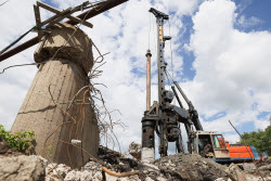 Bridge over Lugan River under construction in Lugansk