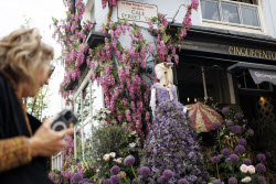 Цветочный фестиваль Chelsea in Bloom на западе Лондона