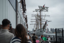 New York City Mayor holds vigil for vicitms of Mexican naval ship accident