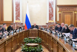 Заседание правительства РФ с участием премьер-министра РФ Мишустина