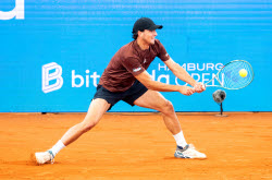 Теннисный турнир ATP 500 в Гамбурге, четвертьфинал: Андрей Рублев (Россия) - Лучано Дардери (Италия) - 6:1, 3:6, 6:3