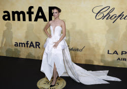 Гала-вечер amfAR в рамках 78-го Каннского кинофестиваля