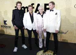 Гала-вечер amfAR в рамках 78-го Каннского кинофестиваля