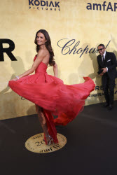 Гала-вечер amfAR в рамках 78-го Каннского кинофестиваля