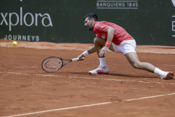 Теннисный турнир Geneva Open, 1/4 финала: Маттео Арнальди (Италия) - Новак Джокович (Сербия) - 4:6, 4:6