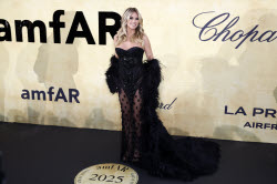 Гала-вечер amfAR в рамках 78-го Каннского кинофестиваля