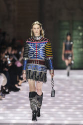 Louis Vuitton Cruise 2026 Runway - Avignon