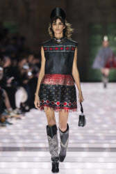 Louis Vuitton Cruise 2026 Runway - Avignon