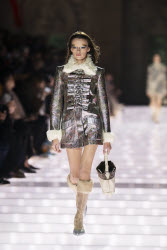 Louis Vuitton Cruise 2026 Runway - Avignon