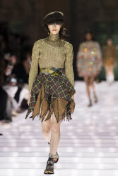 Louis Vuitton Cruise 2026 Runway - Avignon