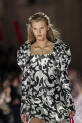 Louis Vuitton Cruise 2026 Runway - Avignon