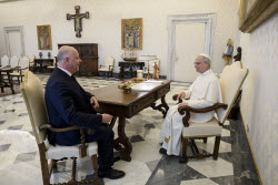 Papa Incontra Rosen Dimitrov Zhelyazkov