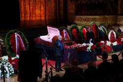 Farewell to Bolshoi Ballet choreographer Yuri Grigorovich in Moscow