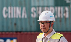 Yangluo port in Wuhan: gateway to the sea